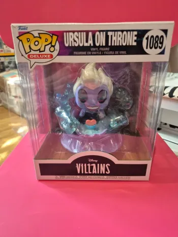 Funko pop Disney villains ursula on throne 1089