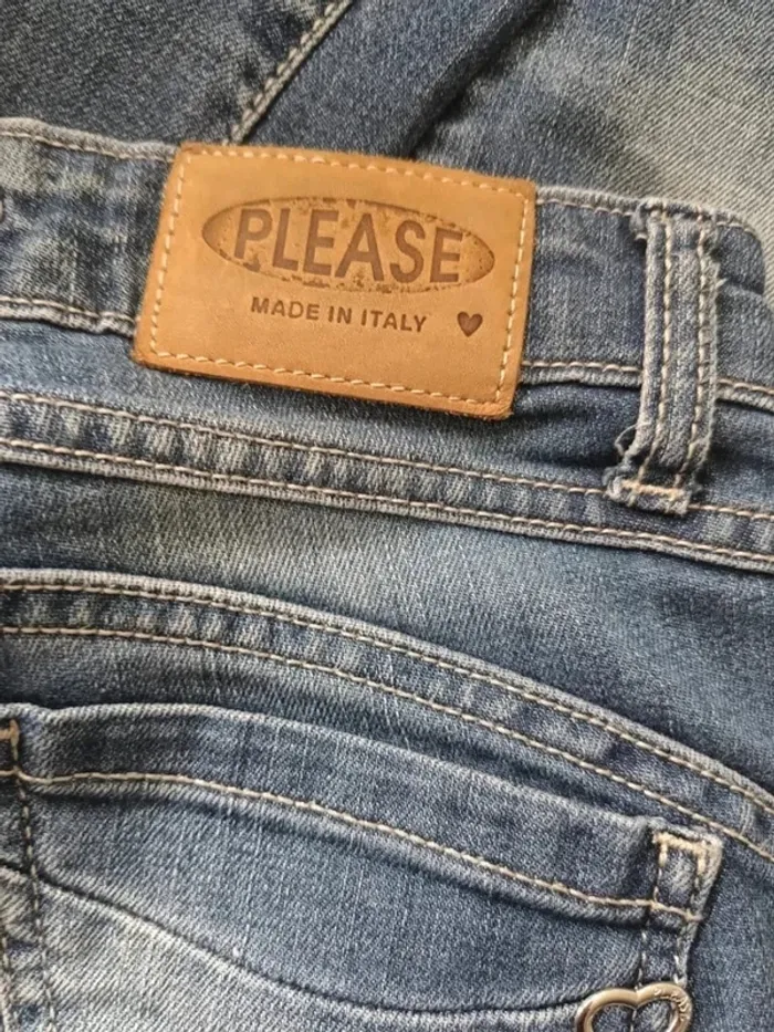 Jean PLEASE made italy ,coupe skinny ,taille basse ,texture sretch - photo numéro 10