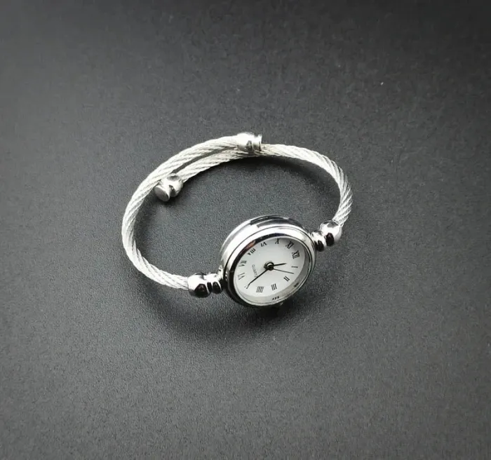 Montre-bracelet ronde argenté, style vintage - photo numéro 3