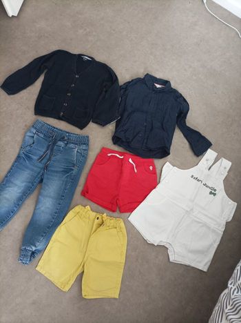 Lot vêtements 2 ans