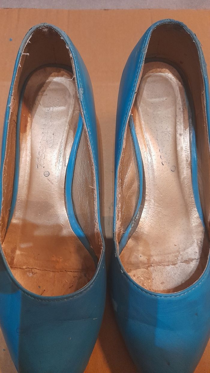 Paires de chaussures à talons hauts - photo numéro 2