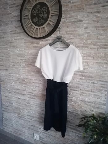 Robe bicolore neuf taille 38-40 #Vêtements_femmes_krocaro