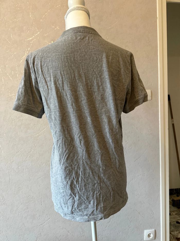 T-shirt taille M - photo numéro 2