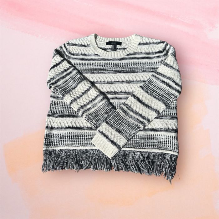 Pull noir et blanc Forever 21 – Taille M (taille petit) - photo numéro 4
