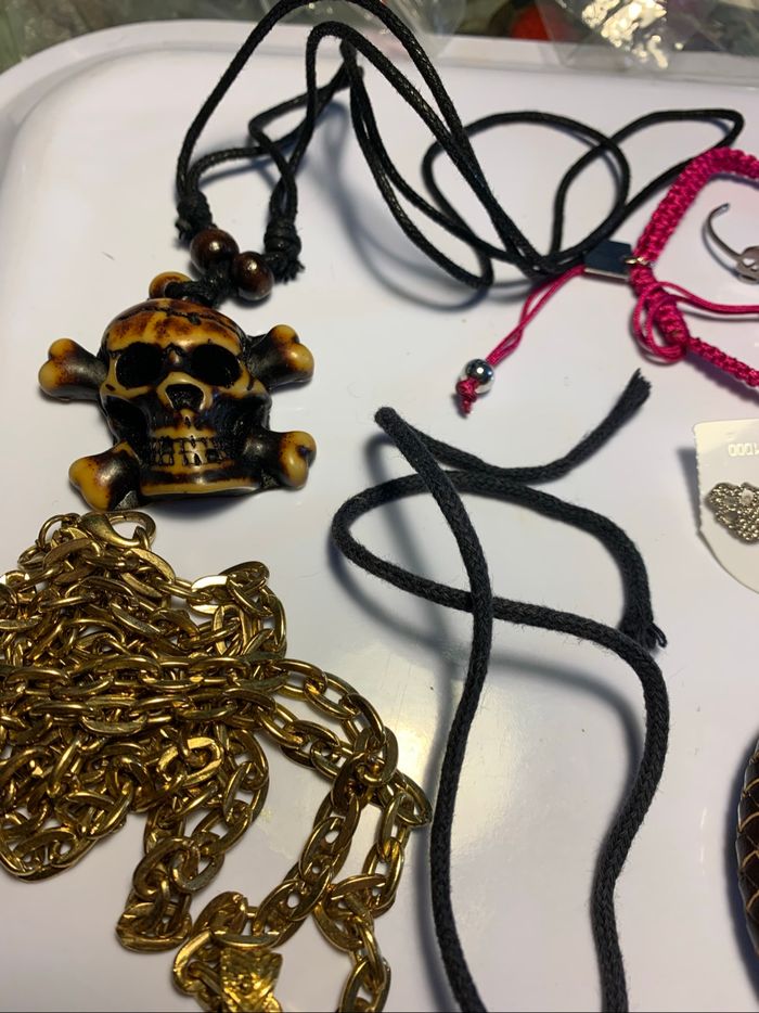 Lot bijoux tête de mort - photo numéro 3