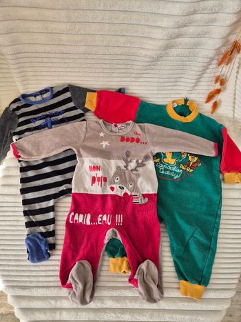 Lot de 3 grenouillères en velours garçon 12 mois dont 1 de Noël