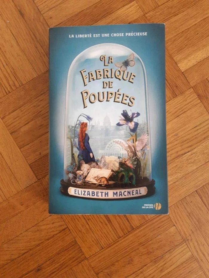 La fabrique de poupée