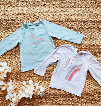 Lot de deux tee-shirts manches longues fille 24 mois