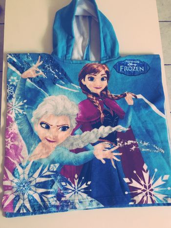 Cape de bain reine des neiges