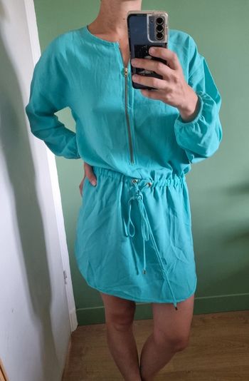 Robe bleue d'été