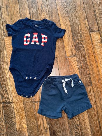 Body gap et short obaibi 3 mois