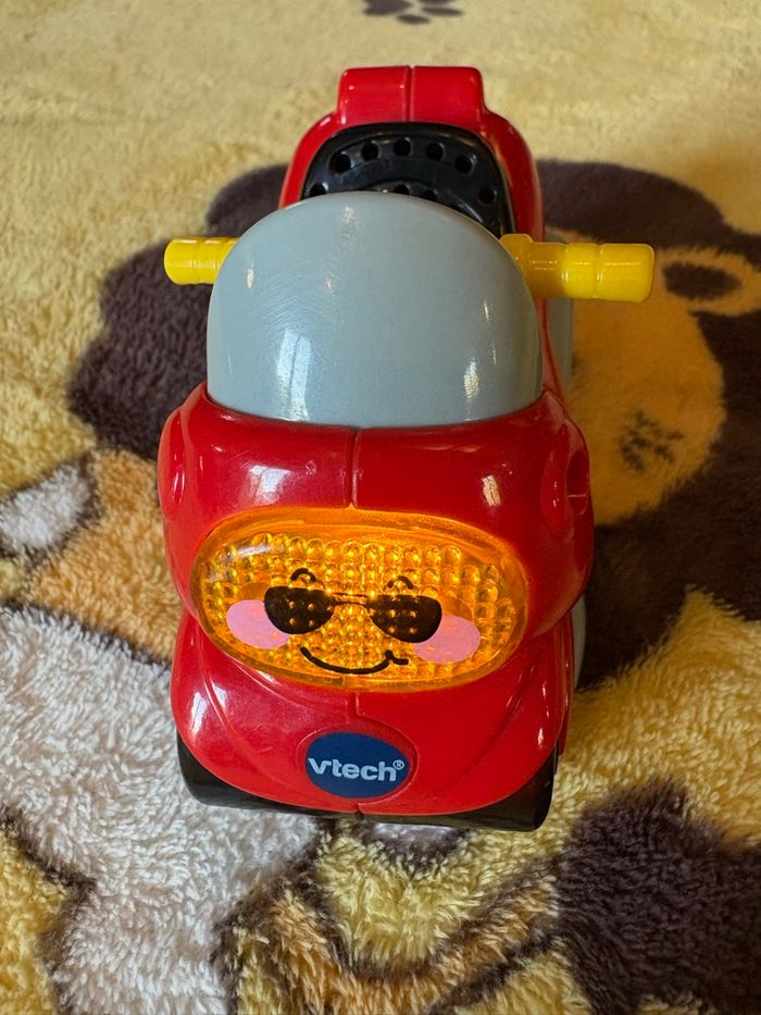 Tutut bolide Enzo la moto rapido