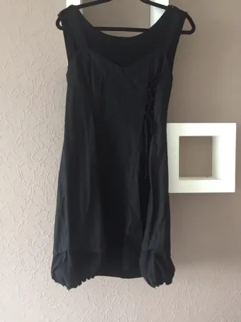 Robe taille 44 à fines rayures