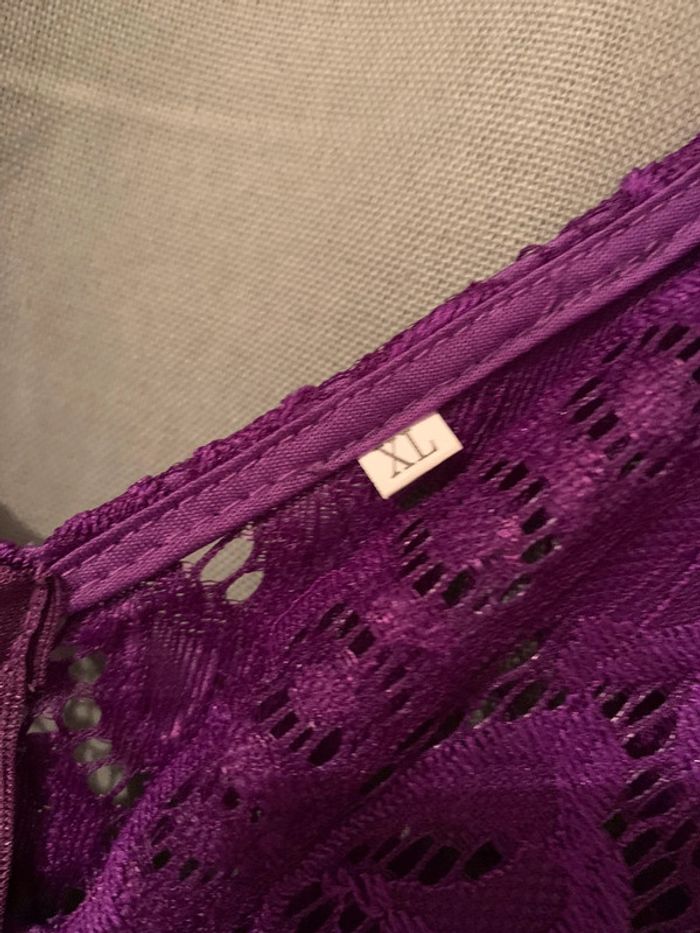 Robe dentelle Taille xl - photo numéro 2