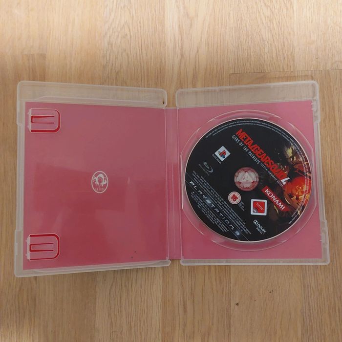 Lot de jeux Metal Gear Solid PSP PS2 PS3 - photo numéro 13