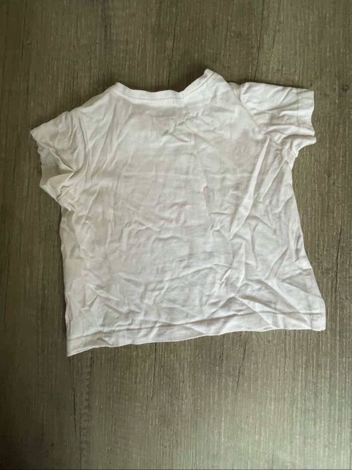 Ensemble salopette short + t-shirt 12 mois - photo numéro 5