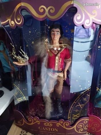 Poupée Gaston La Belle et la Bête Fashionably Late Midnight Masquerade