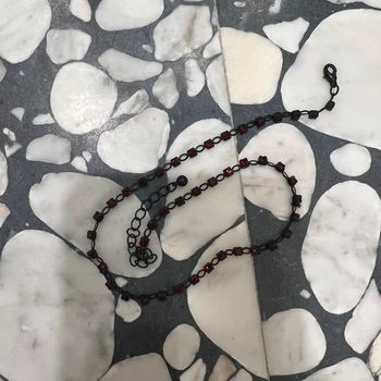 Ras du cou - pierres rouges