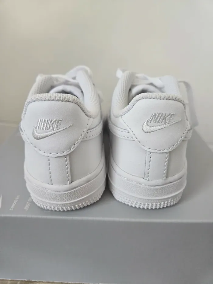 Nike air force 1 taille 28 neuves blanche - photo numéro 5