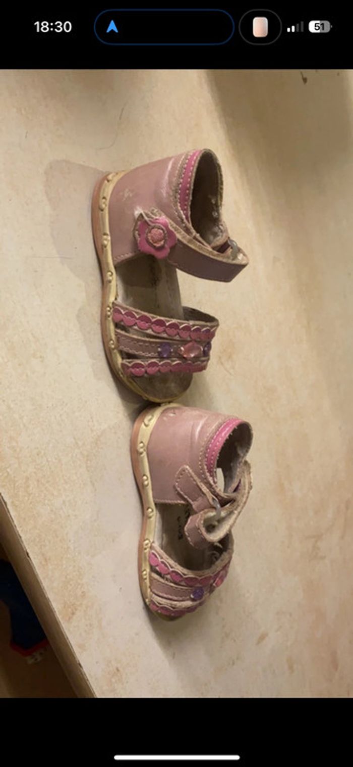 Sandales rose taille 19 - photo numéro 4