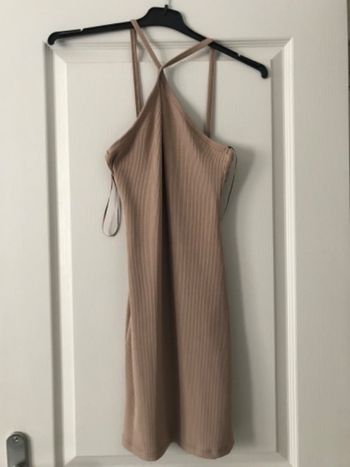 robe 36 pull and bear neuve avec étiquette