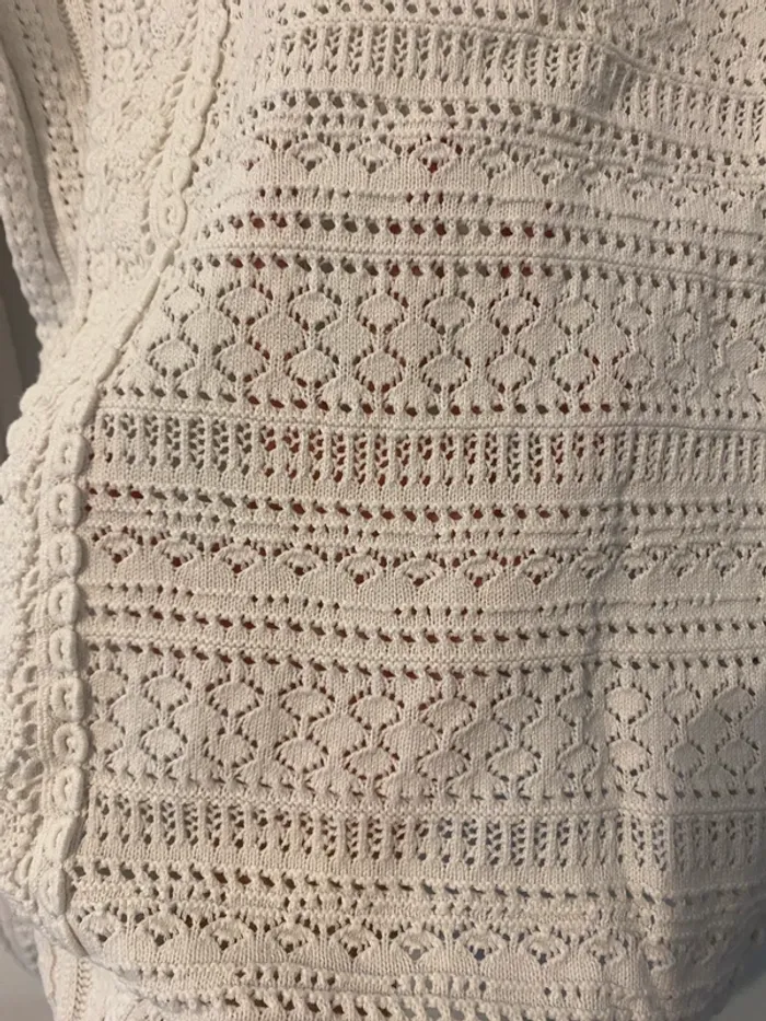 Pull blanc ajouré - photo numéro 3