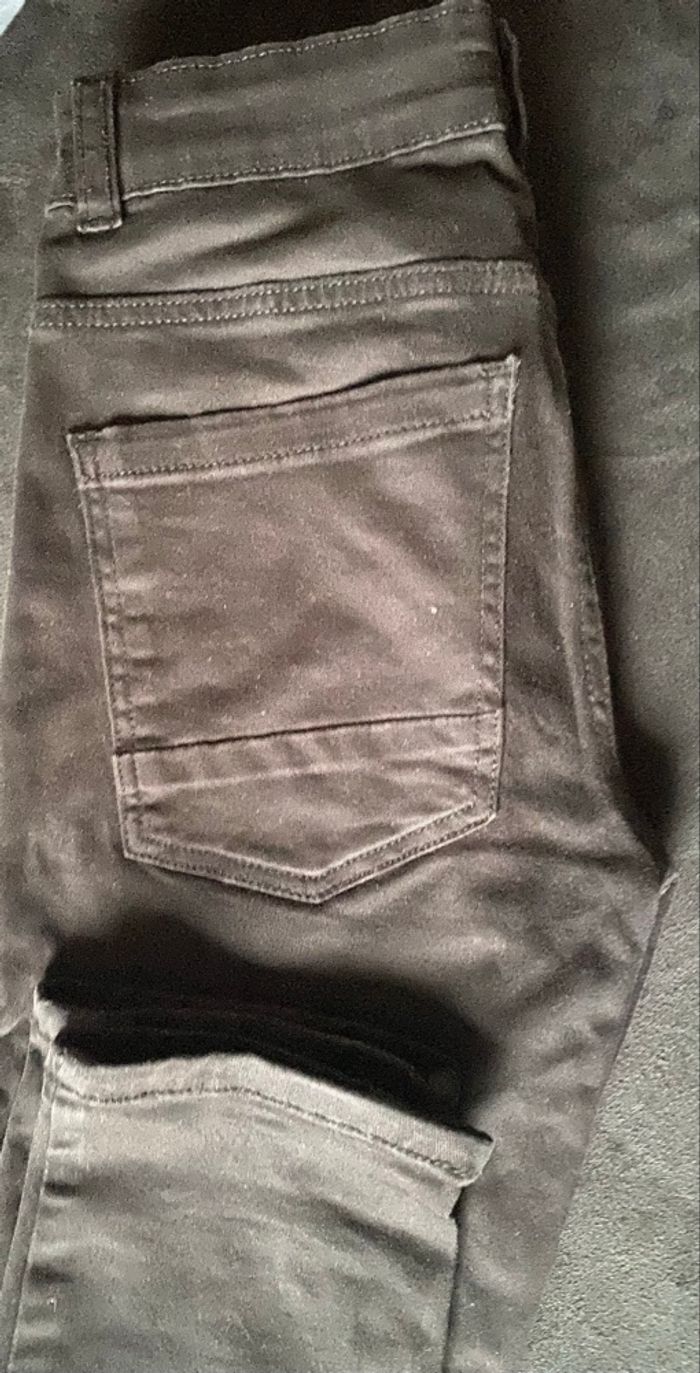 Lot 4 Pantalons/Jeans KIABI Enfant - Taille 10 Ans - photo numéro 4