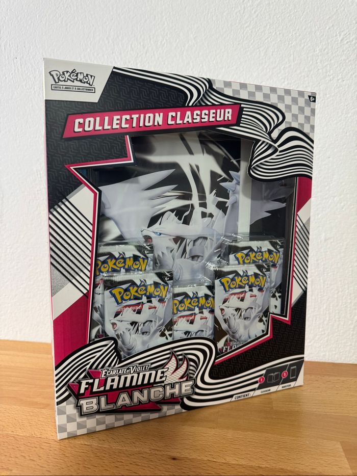 Pokémon Coffret Classeur EV10.5 Flamme Blanche