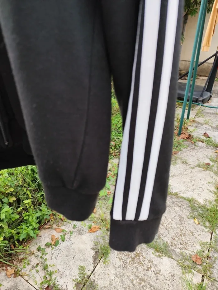 Veste zippée Adidas noire taille 40/42 - photo numéro 3