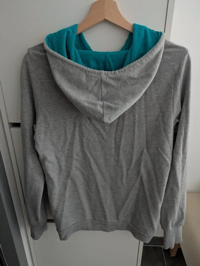 Sweat a capuche gris motif coeur Only - photo numéro 3