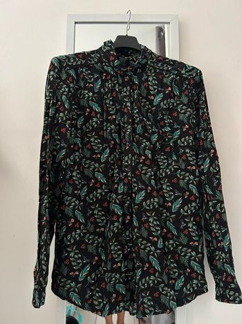 Chemise kiabi fleurie avec noeud à nouer