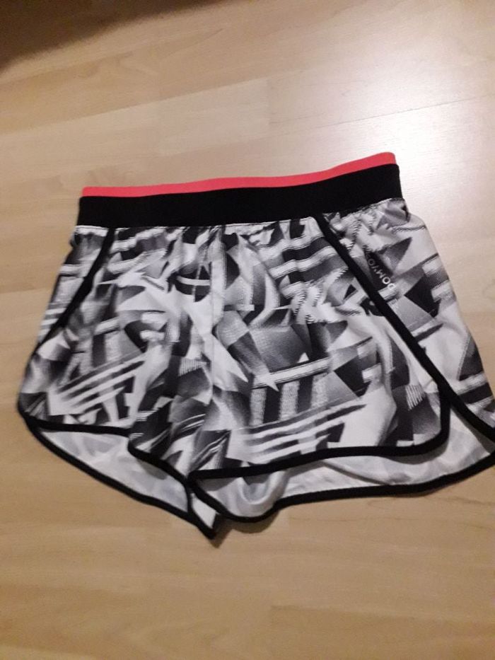 Short de sport femme