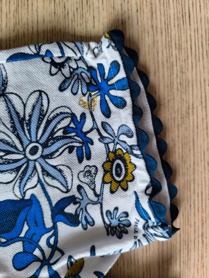 Short Petit Bateau – Fleurs et papillons bleues – Taille 4 ans - photo numéro 3