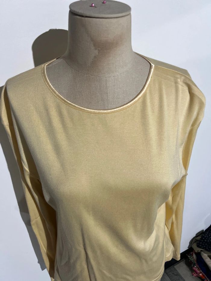 Haut jaune - photo numéro 2