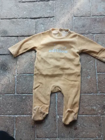 🌹pyjama mixte kiabi 6 mois 🌹