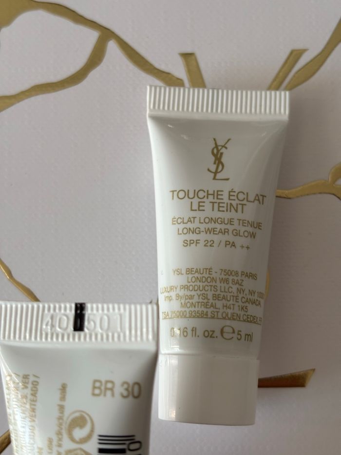 Yves saint Laurent -maquillage -parfume - photo numéro 3