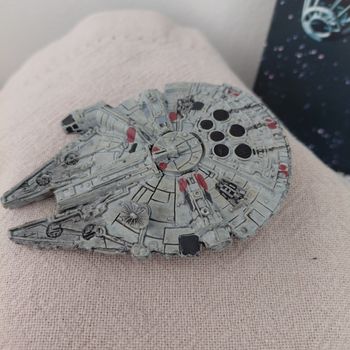Star Wars- faucon Millénium figurine en plomb