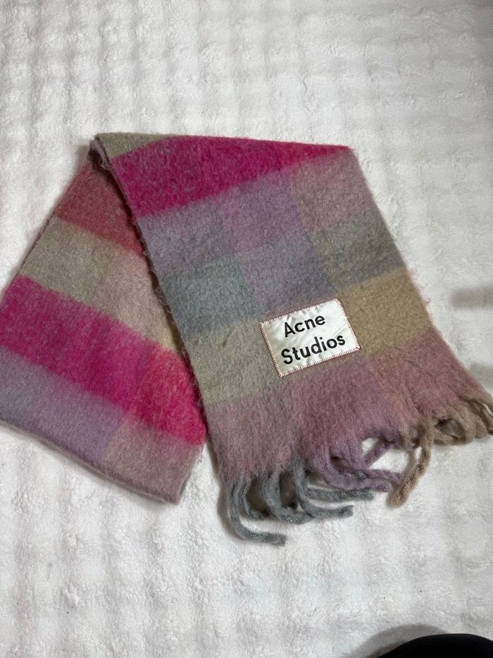 Acne Studios écharpe mohair carreaux rose/lila - photo numéro 3