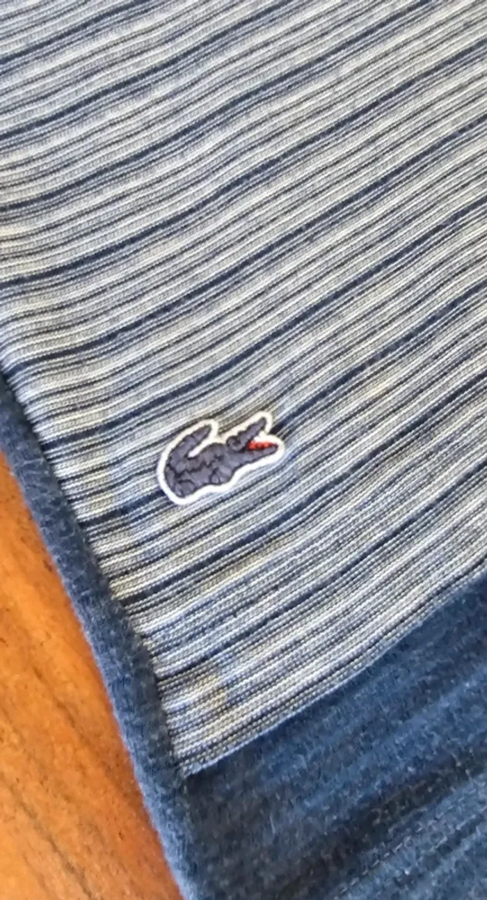 Tee-shirt Lacoste Taille 40 - photo numéro 2