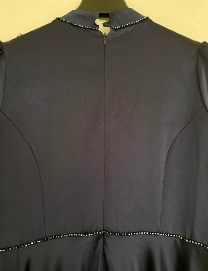 Robe de soirée bleu marine - photo numéro 8