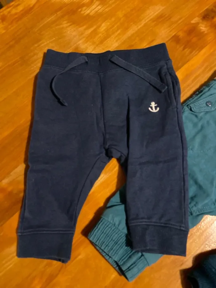 Lot de pantalons 6mois - photo numéro 2