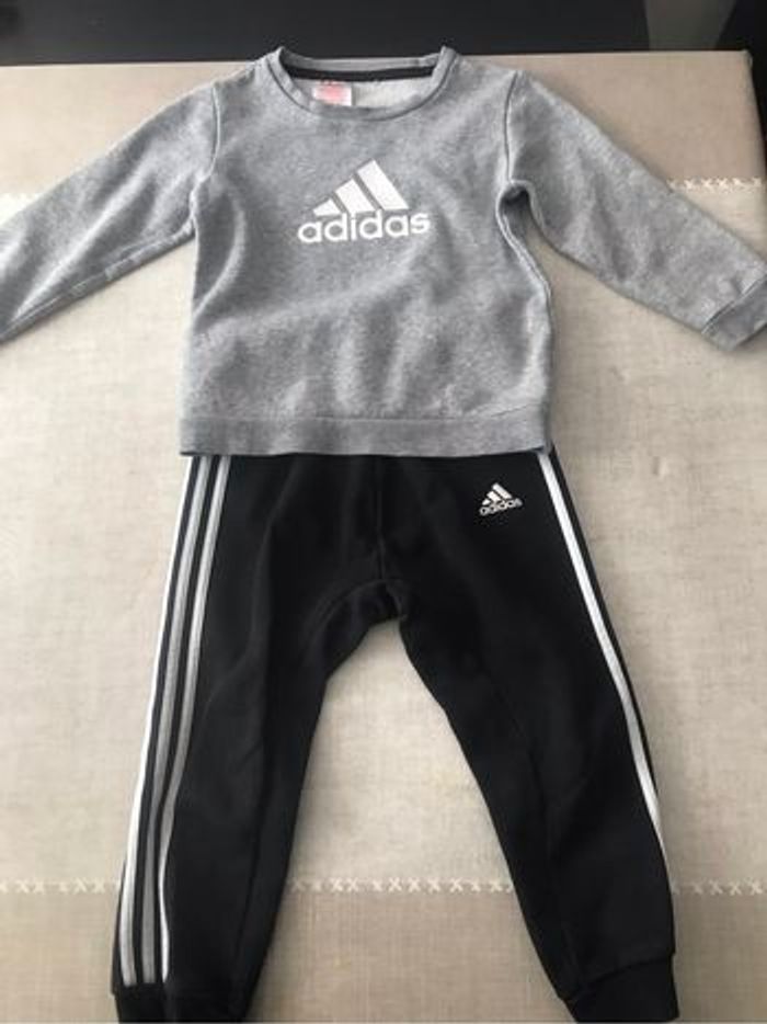 Ensemble 2 pièces sweat et jogging gris + noir ADIDAS SPORTSWEAR