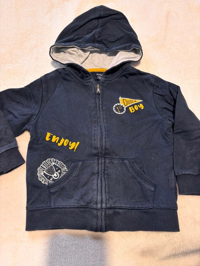 🌸Veste zipée avec capuche 6 mois 🌸