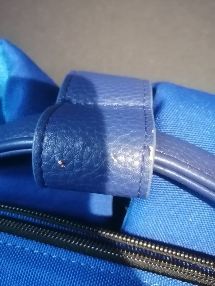 Sac Cabaïa Los Angeles, 3 pochettes
2 petites 1 grande série limitée Marion LEBLANC
très bon etat
Quelques petites marques d usure legeres - photo numéro 7