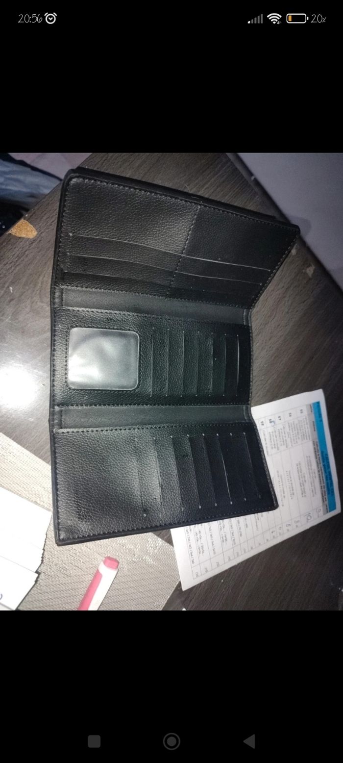 Porté feuille Guess - photo numéro 3