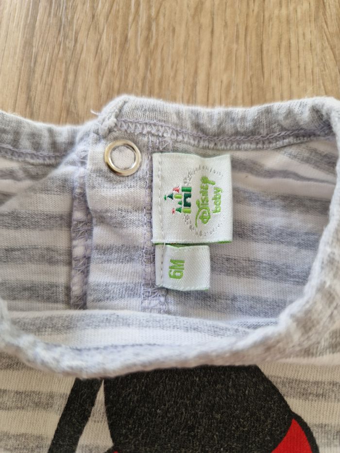 Grenouillère/Pyjama Disney Mickey Rayé Gris et Blanc - Taille 6 Mois - État Impeccable - photo numéro 3