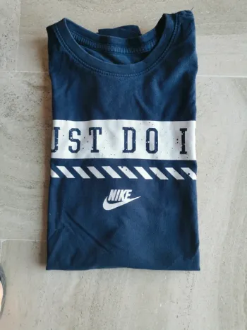Tee shirt nike