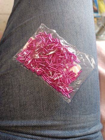 500 perles à enfiler .