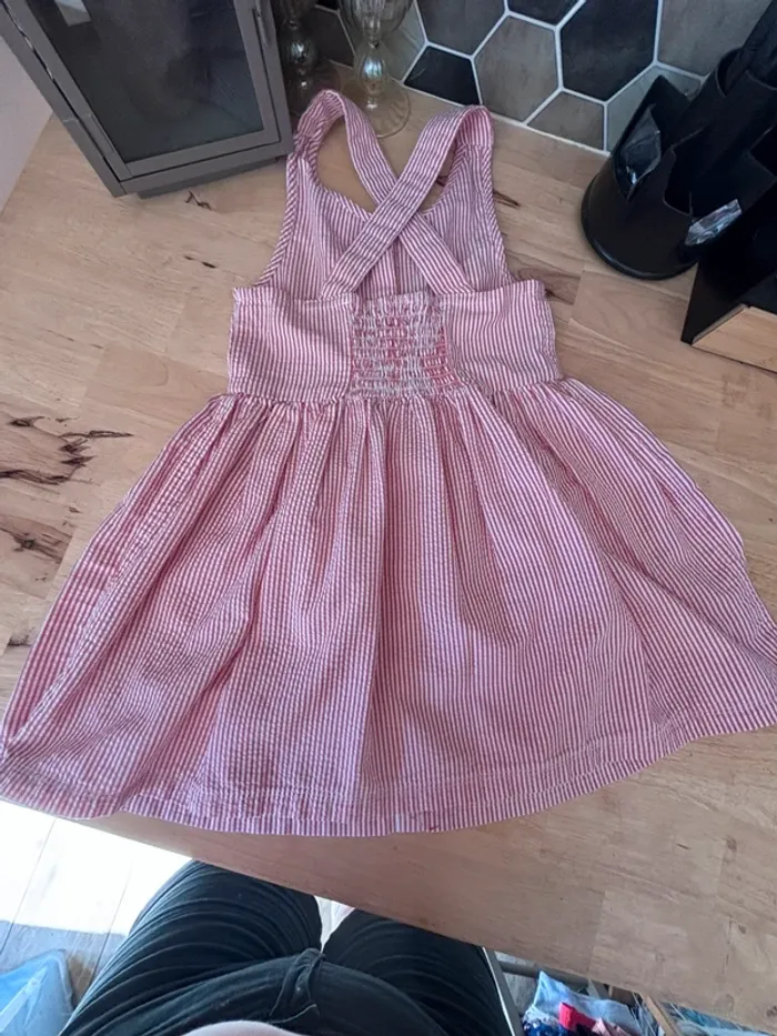 👗👗sublime robe croisé dans le dos • Okaïdi • 5 ans - photo numéro 7