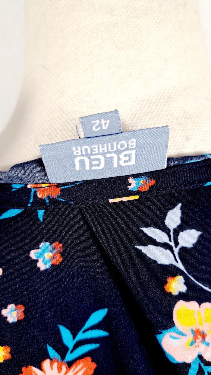 Robe bleu bonheur taille 42 noir fleurie - photo numéro 7